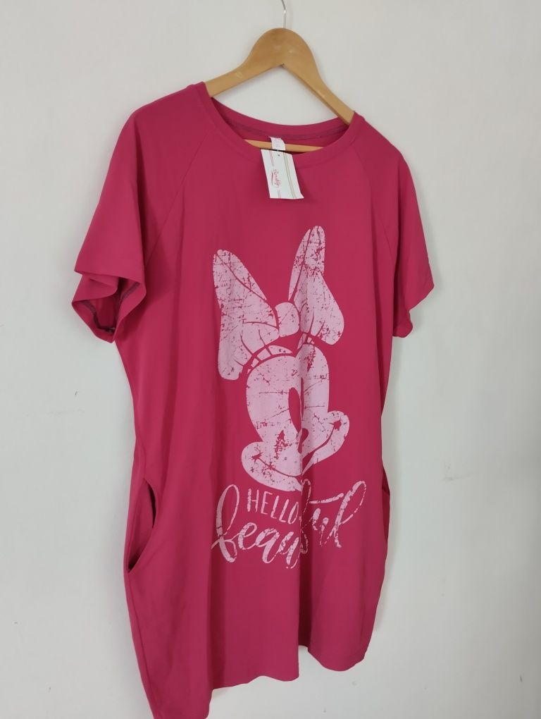 Vestido Berskly novo

 Desenho da Mini

Com etiqueta



Cor de rosa