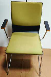 Krzesło firmy Bejot