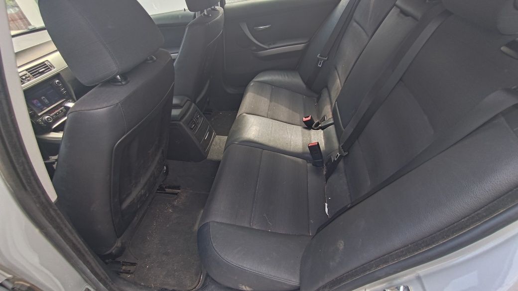 BMW 320d touring automática 2008 96.000 km reais