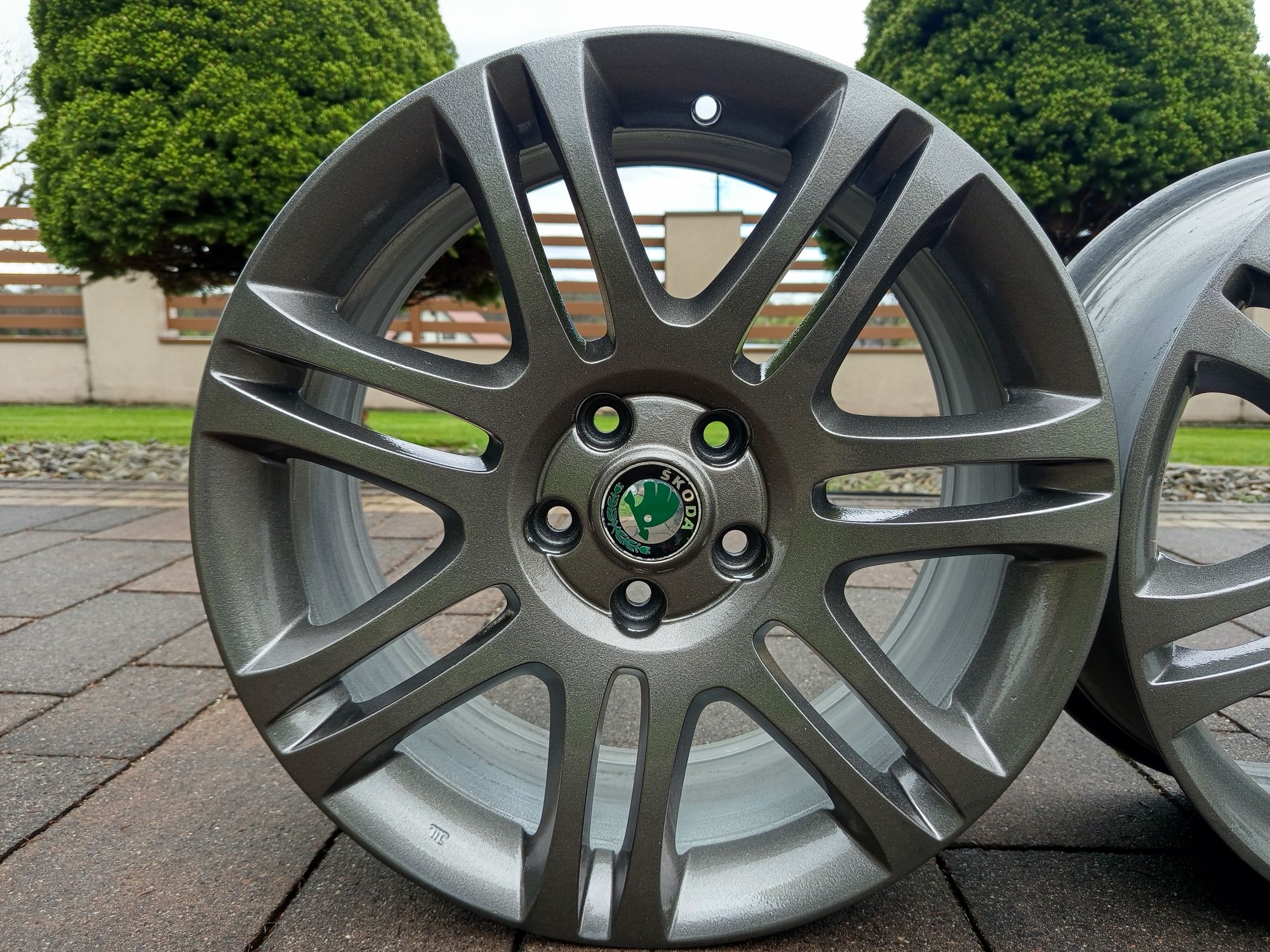 Felgi aluminiowe 18 skoda superb Octavia VW passat Seat audi A6 5x112
