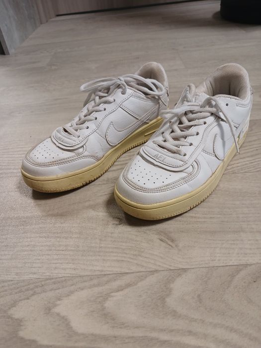 Кросовки женские