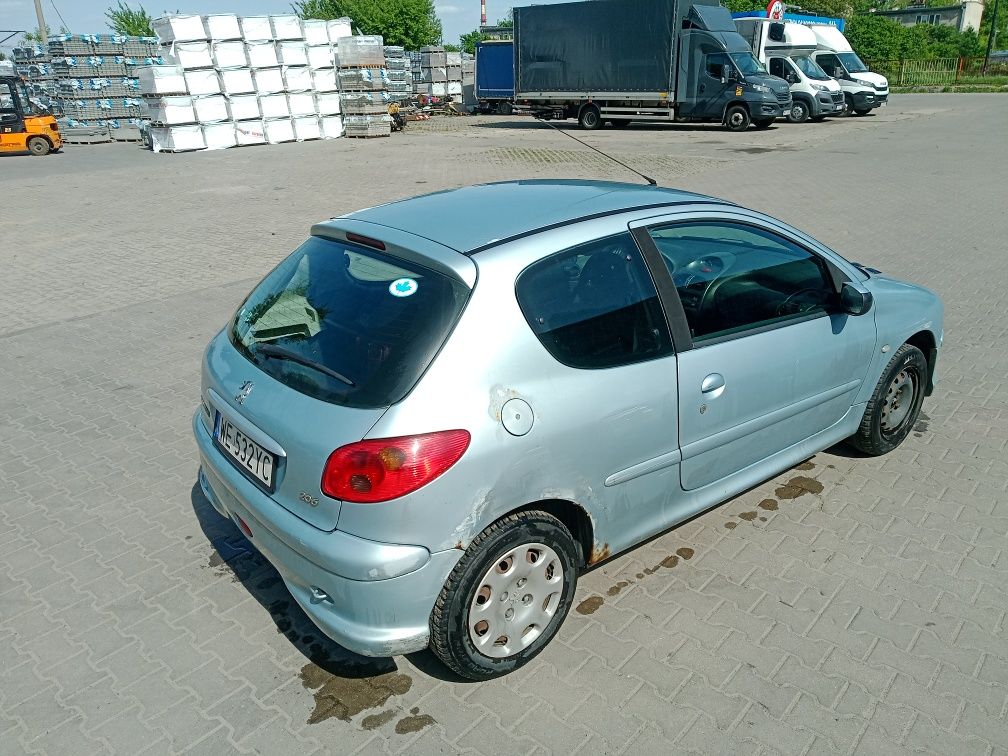 Peugeot 206 1.1 бензин 148 тис км не разтаможен