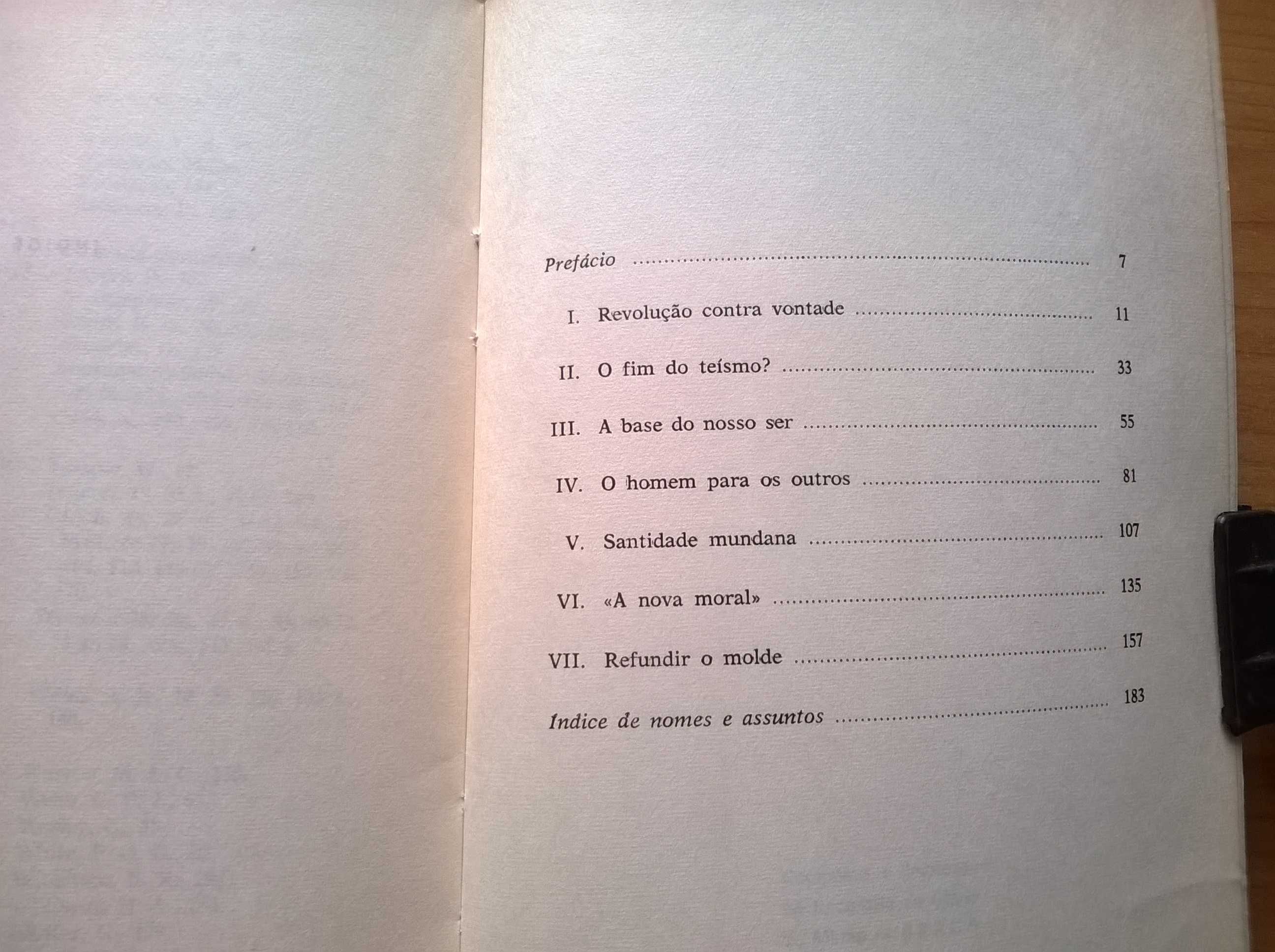 Um Deus Diferente - John A. T. Robinson