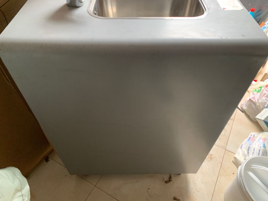 Umywalka przenośna / zlew mobilny bezdotykowy