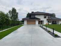 Podjazdy betonowe, podjazdy pod dom, beton architektoniczny polerowany