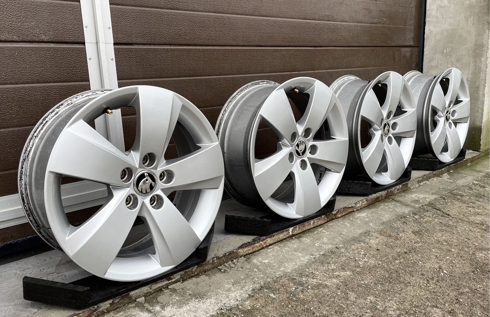 4x felgi aluminiowe 5x100 r15 et38 6,5J Alufelgi Oryginał Skoda 15”
