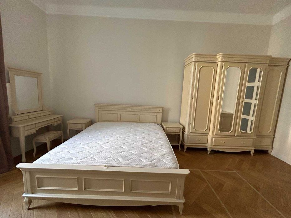 вул. Стецька-Саксаганського. Центр Львова. Світло НЕ вимикають. Оренда