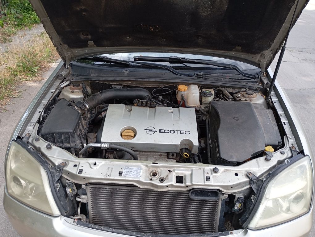 2003г. Opel Vectra Опель Вектра 1.8i Газ-Бензин Механика