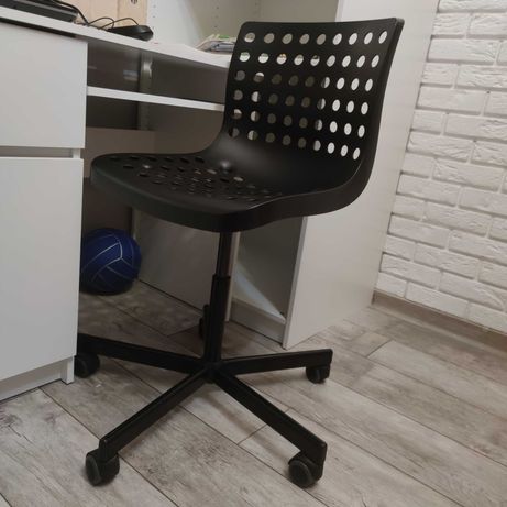 Nowoczesne krzesło do biurka używane IKEA skalberg