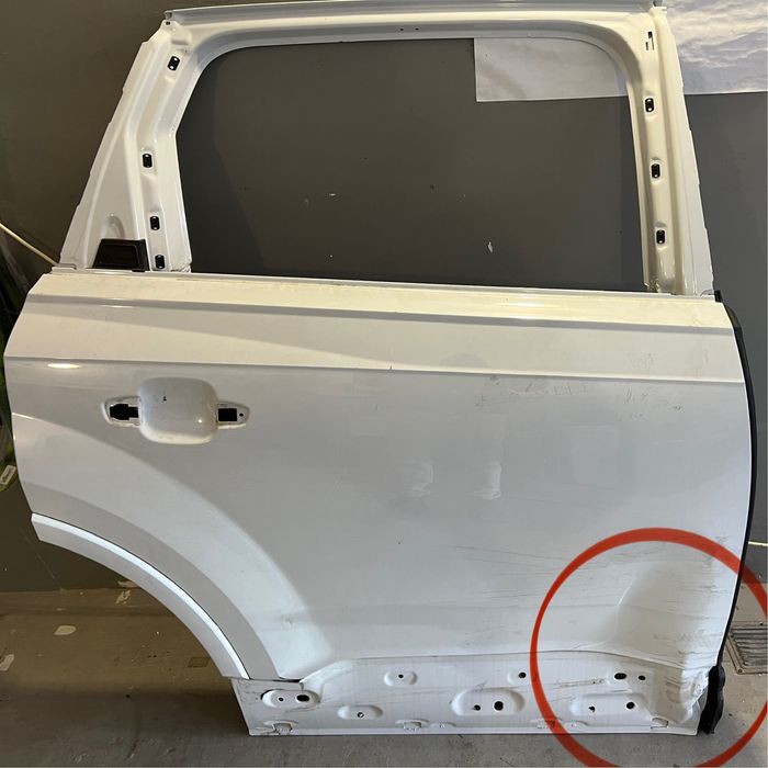 Дверька задня права Audi q7 4m 2023