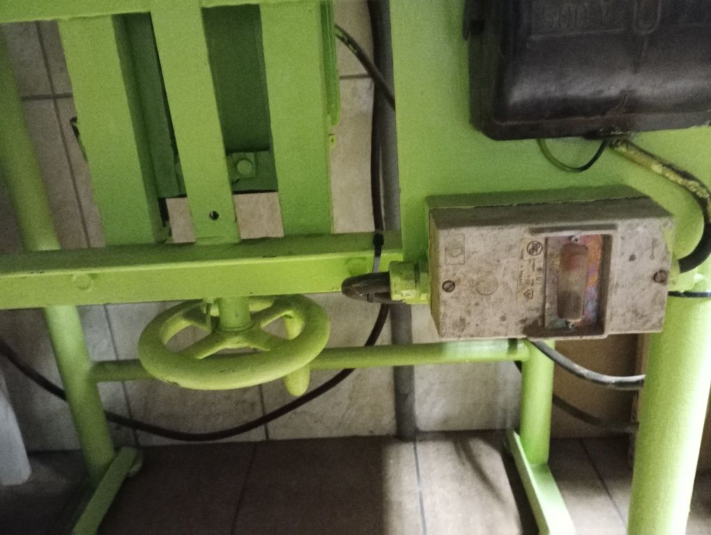 Frezarka dolnowrzecionowa