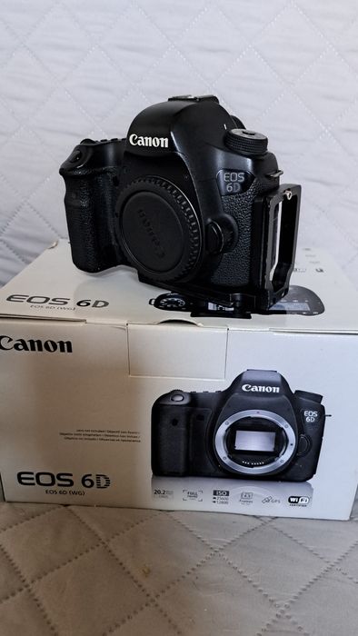Canon 6D z akcesoriami