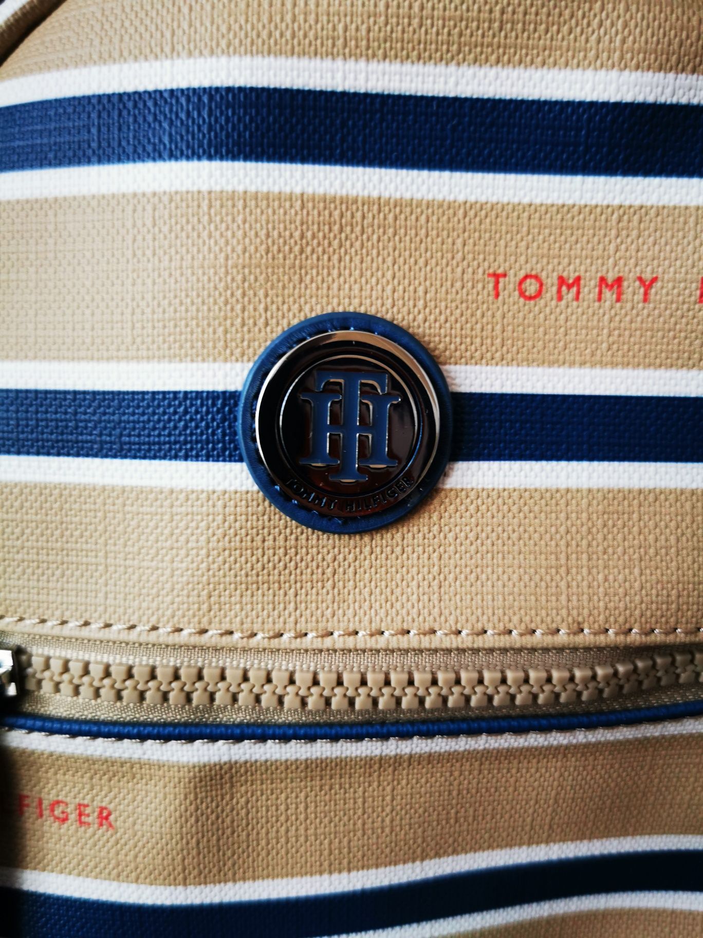 Ładny plecak marki Tommy Hilfiger