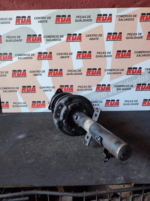 SUSPENSÃO ESQUERDA NISSAN QASHQAI 1.5 DCI