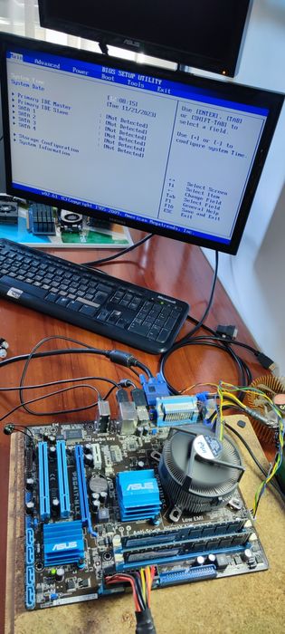 Motherboard ASUS P5G41T-M LX (Socket 775) suporta DDR3