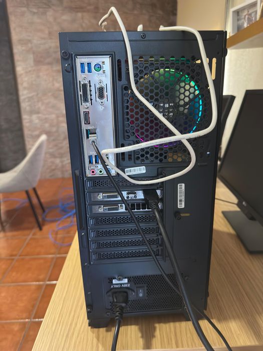 Computador Gaming+Teclado+Rato+Tapete