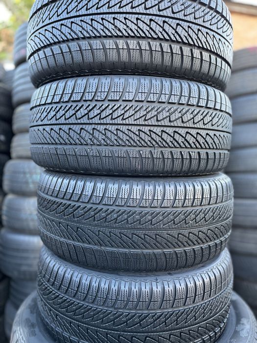 225/40R18 (зима 2шт)GoodYear UltraGrip 8 Вул.Дружківська12