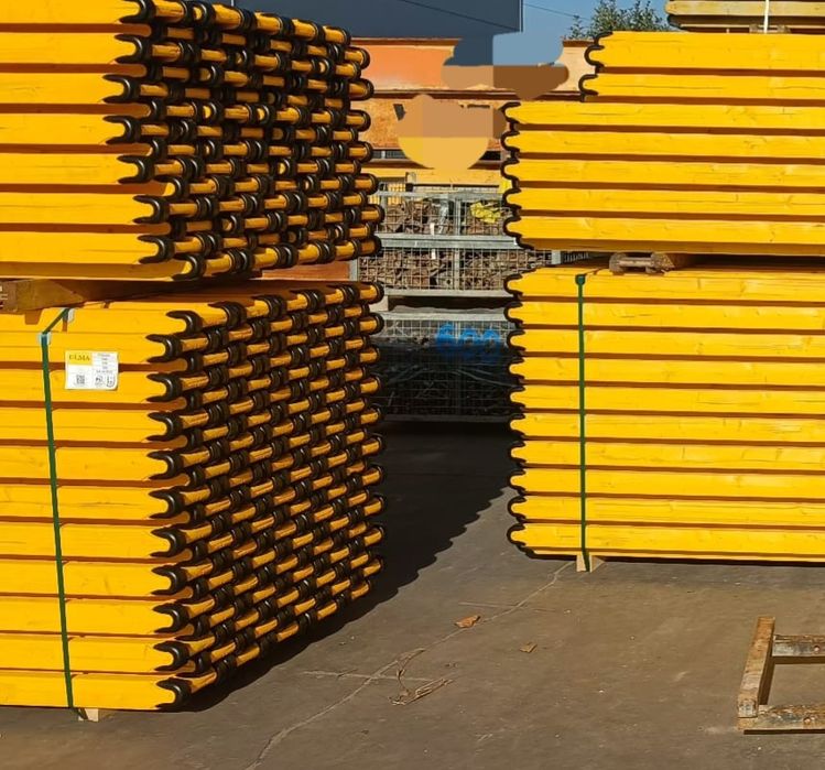 Stemple metalowe Płyta Topolowa czarna Sklejka  podpory Stropowe Doki