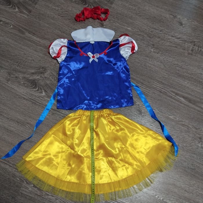 Новорічний костюм Білосніжка. Костюм на Новий рік. Костюм для дівчинки