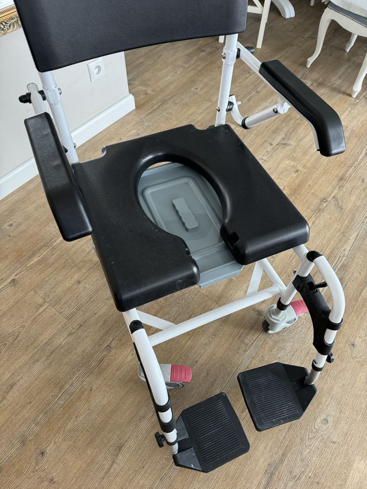 Krzesło sanitarne prysznicowo toaletowe Master Tim
