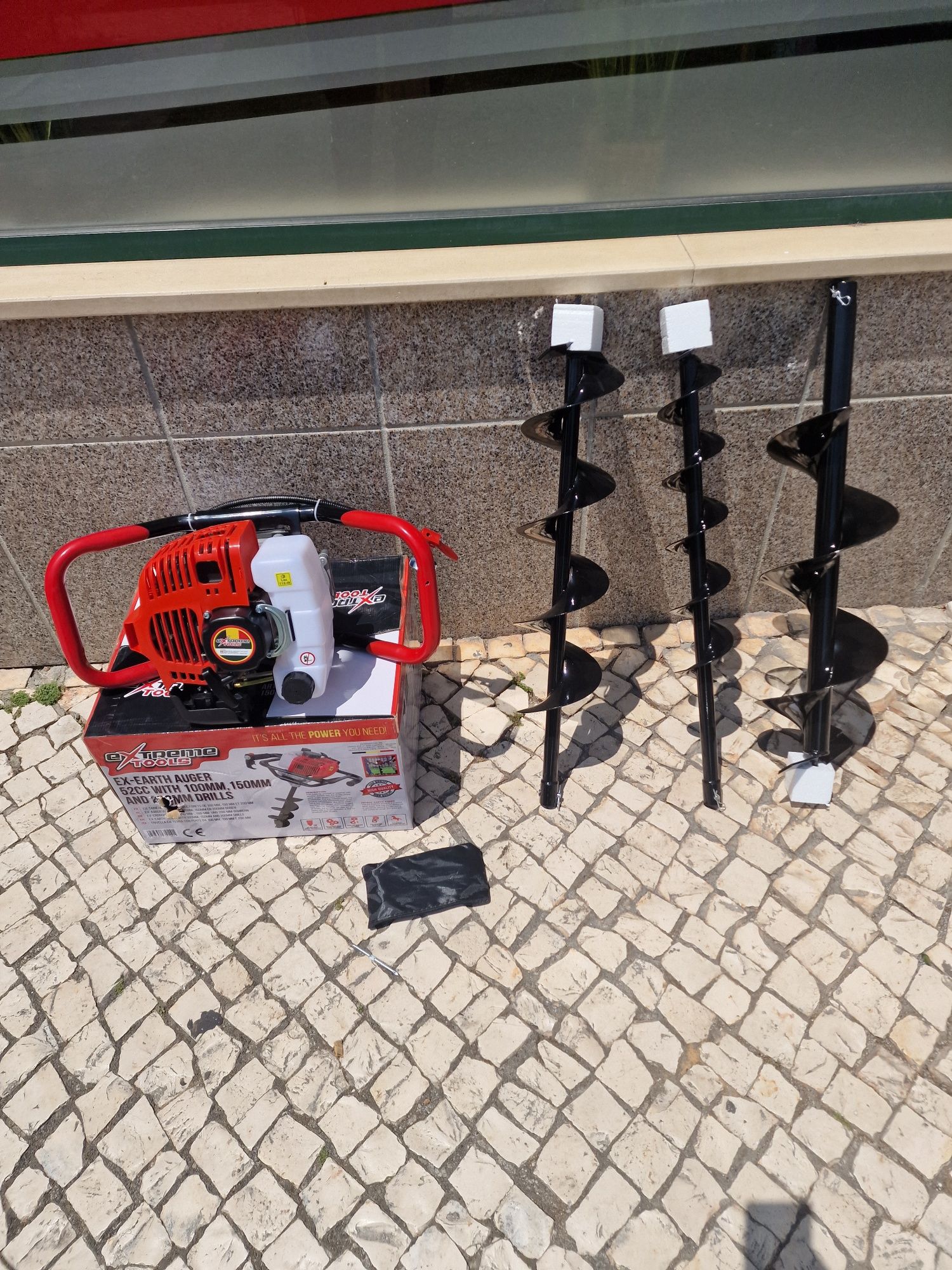 Perfurador de Solo 52cc com 3 brocas nova