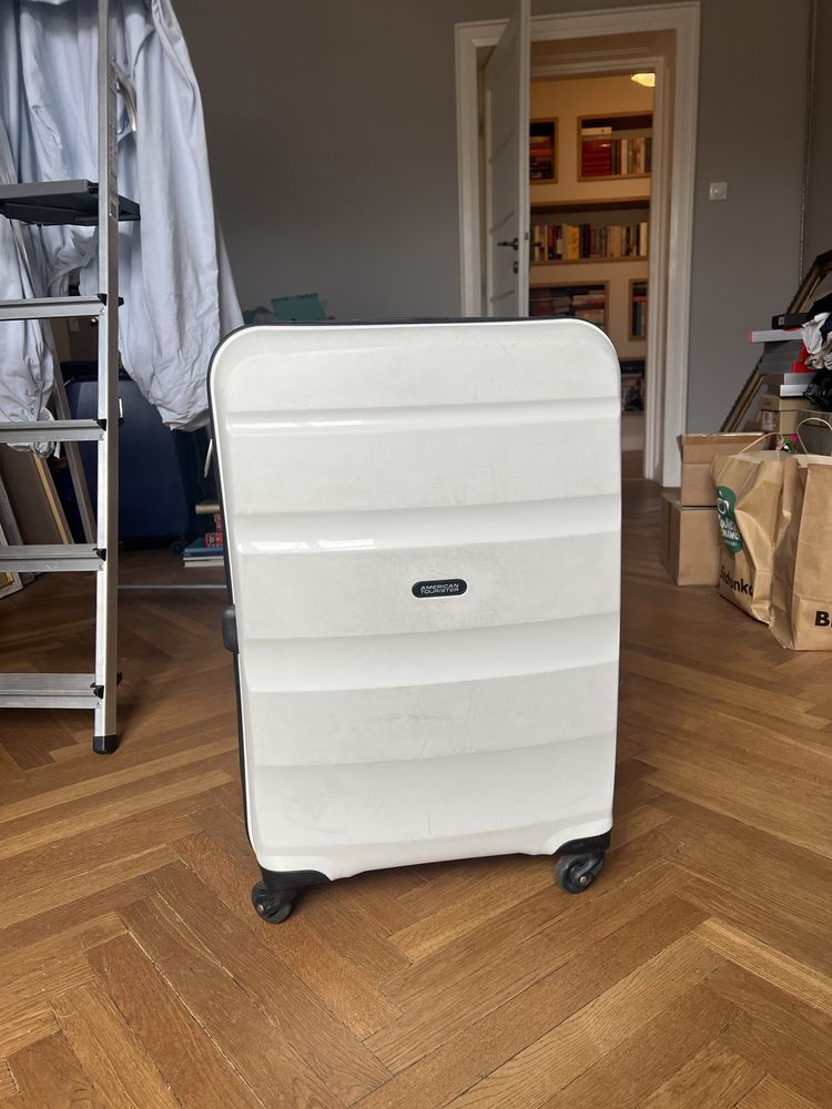 American Tourister Bon Air - walizka biała 66x45x27 cm