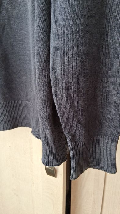 Sweter męski w serek