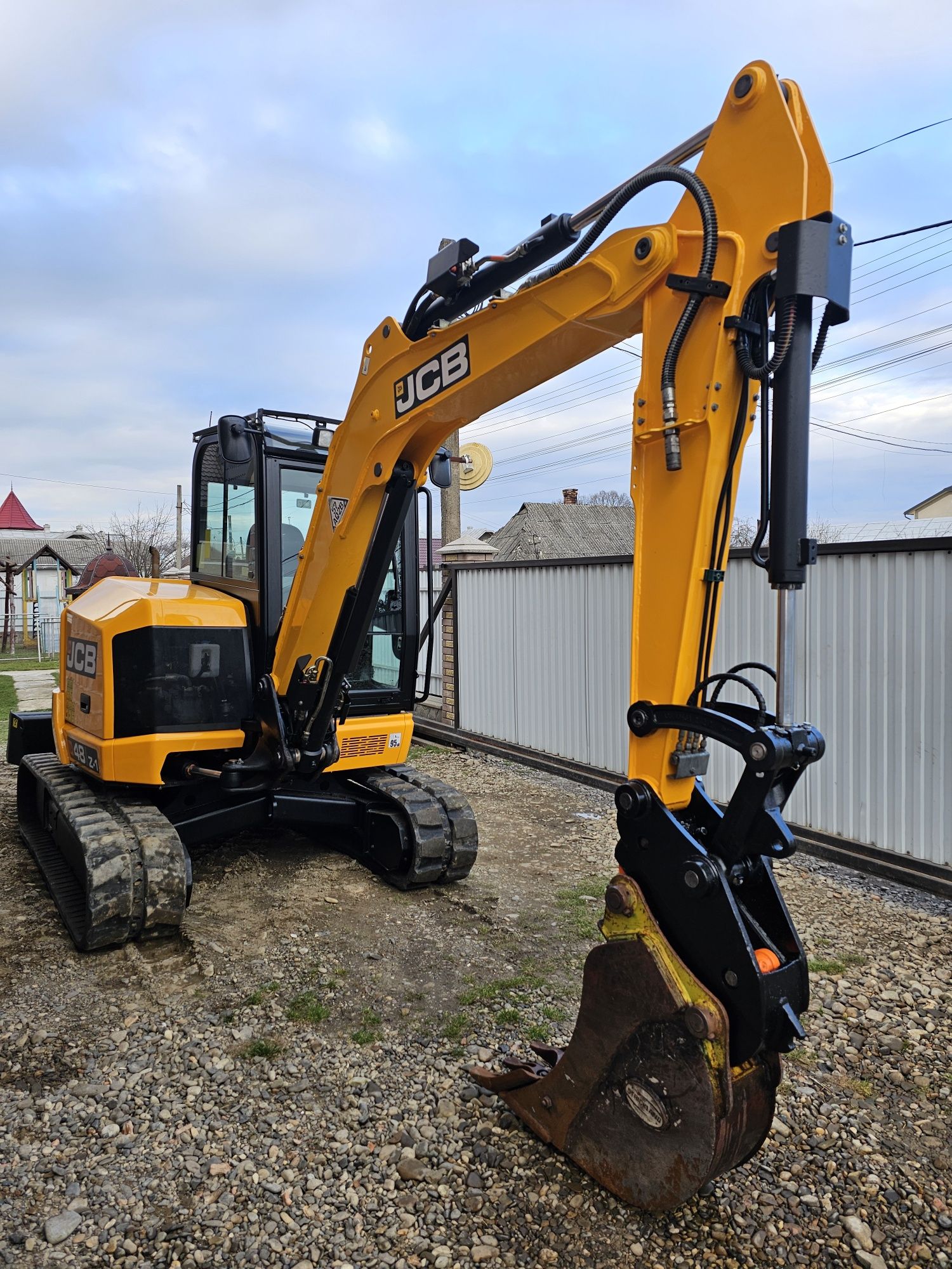 Продам свіжопривезений JCB Z48-1 2017