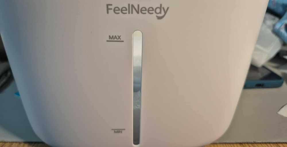 FEELNEEDY Fontanna Dla Kotów i Psów 4L Czujnik Ruchu Bezprzewodowa