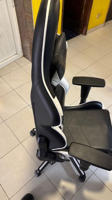 Cadeira gaming DXRACER