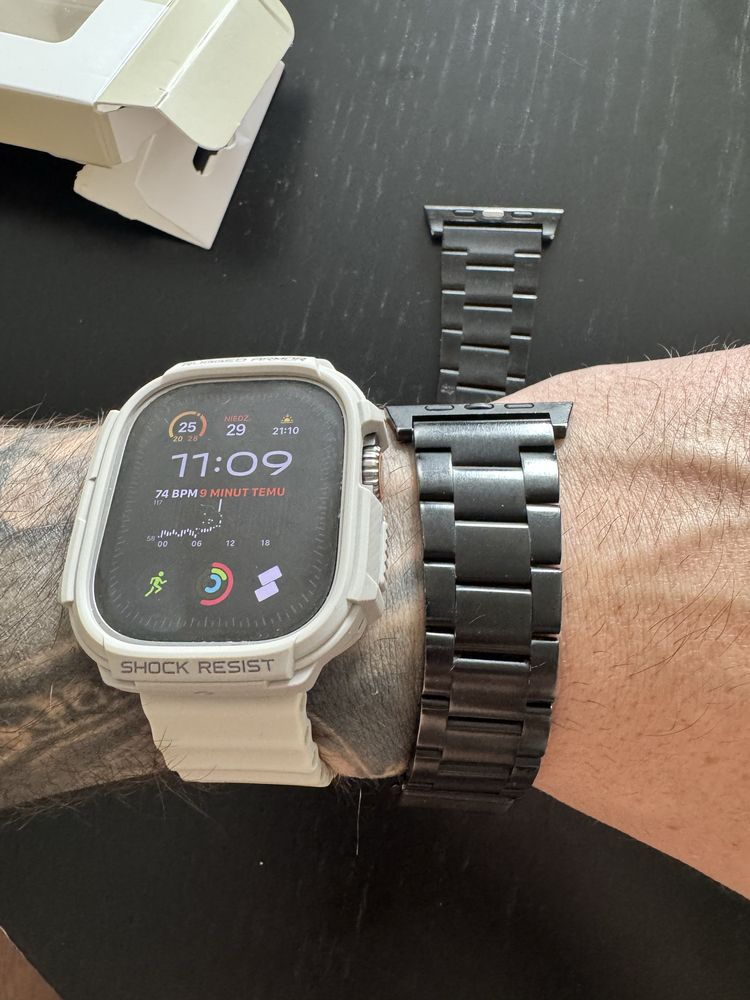 Bransoleta UNIQ dla Apple Watch Ultra 1/2 - elegancka