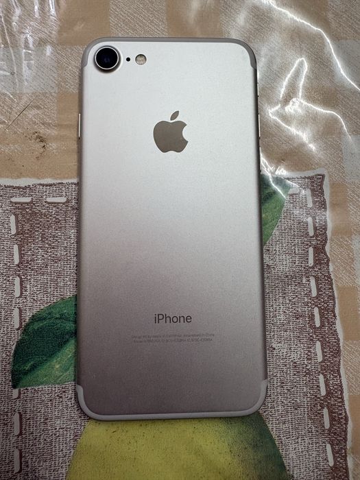 Iphone 7 cinzento claro