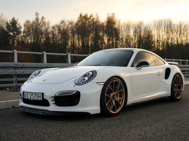 Porsche 911 TurboS  Ceramika Carplay PDLS+