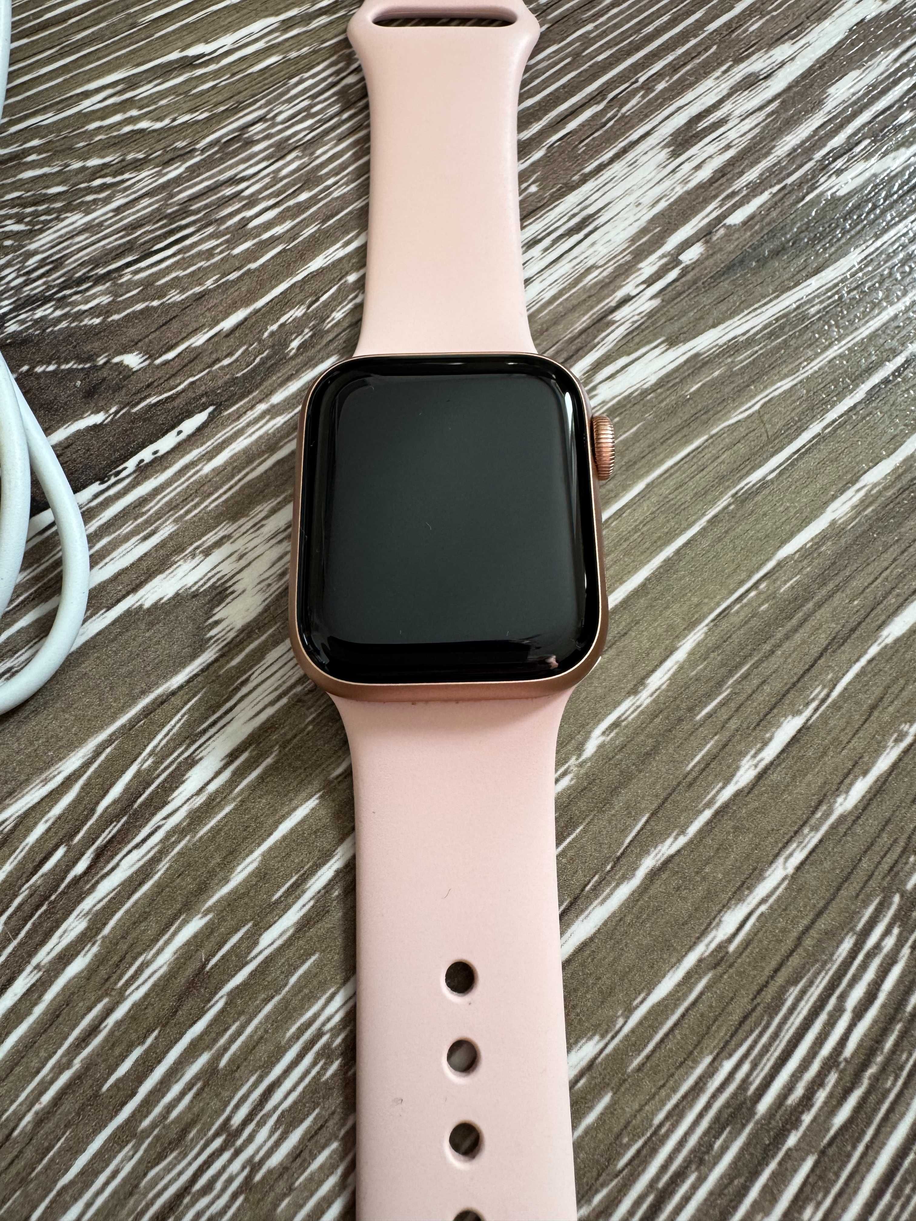 Apple Watch SE (GPS +стільниковий зв'язок) 100%