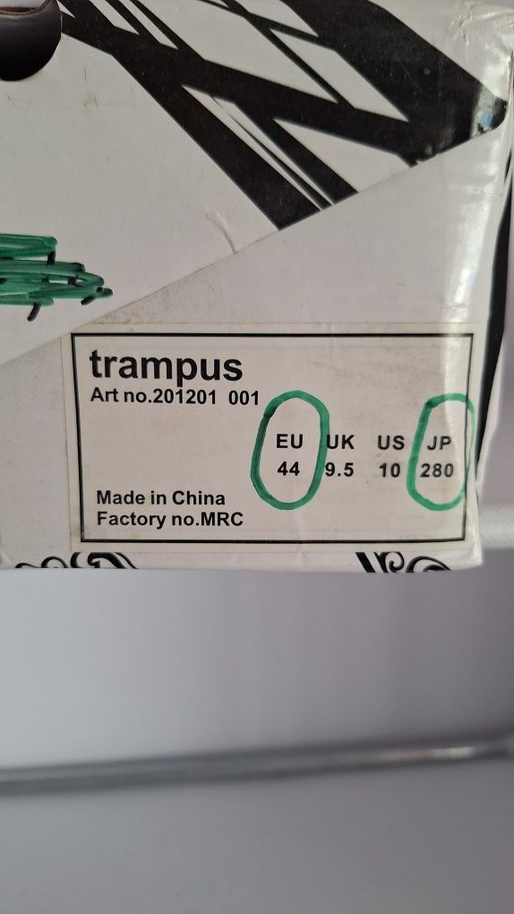 Trampki Hooy Trampus w modnym kolorze Rozmiar 44 / wkładka 28 cm