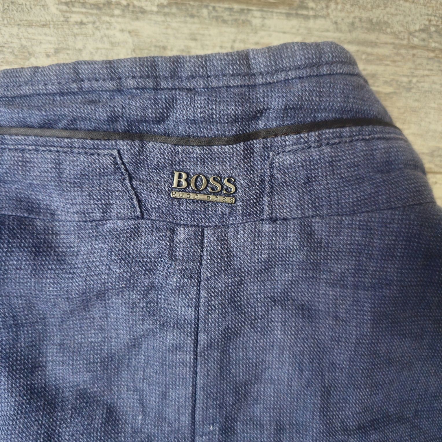 Куртка, піджак Hugo Boss.