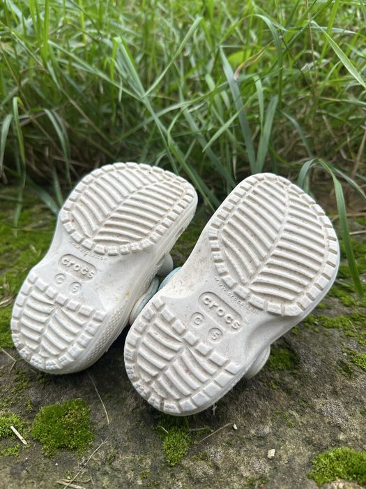 Crocs ( літнє взуття , шльопанці ) для дівчинки