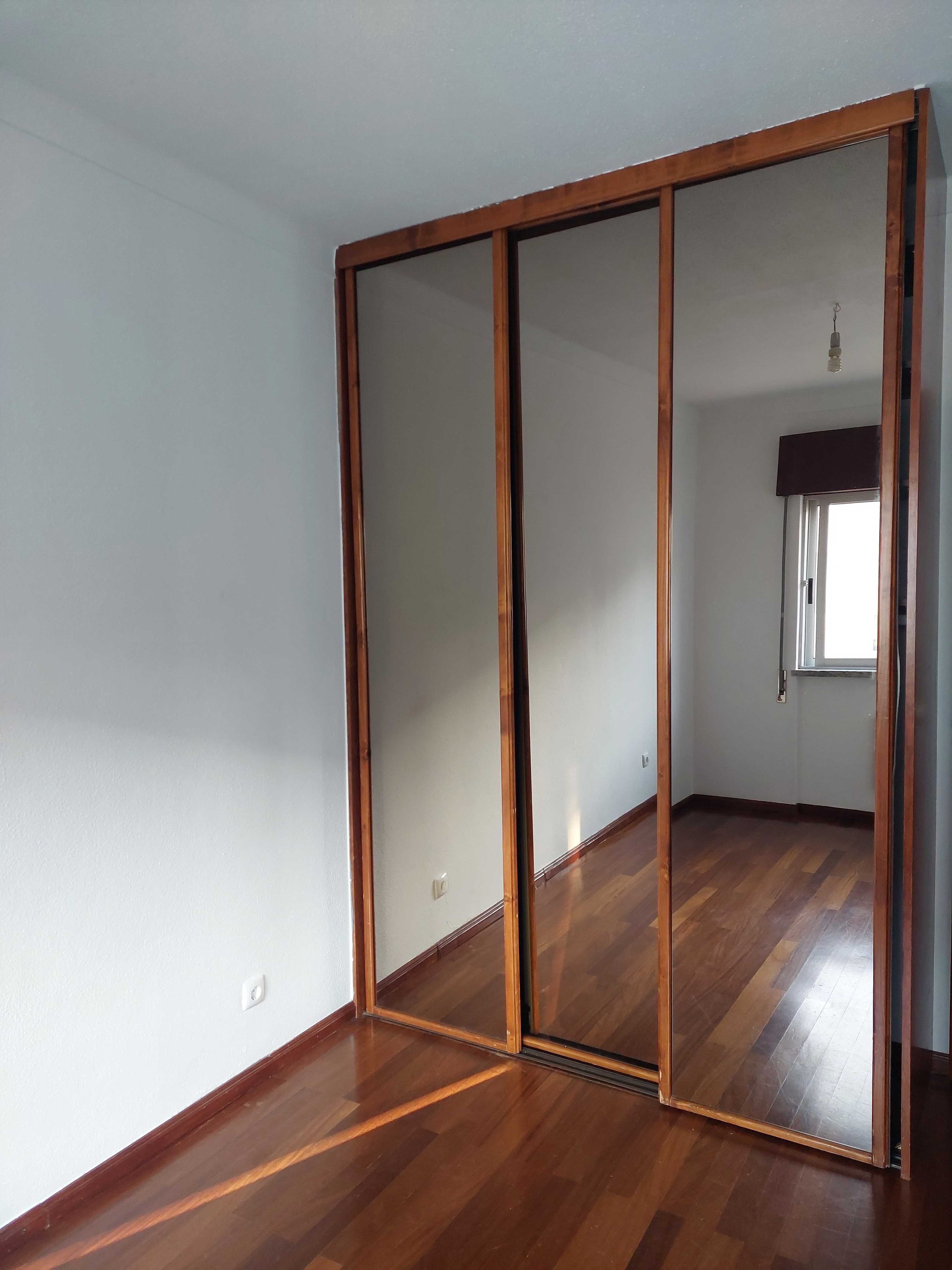 Vende-se Apartamento T4 | Guarda - Centro | Próximo do Shopping La Vie