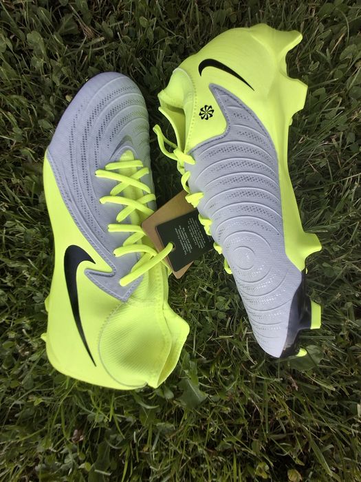 Korki Nike Phantom LUNA II Academy FG/MG