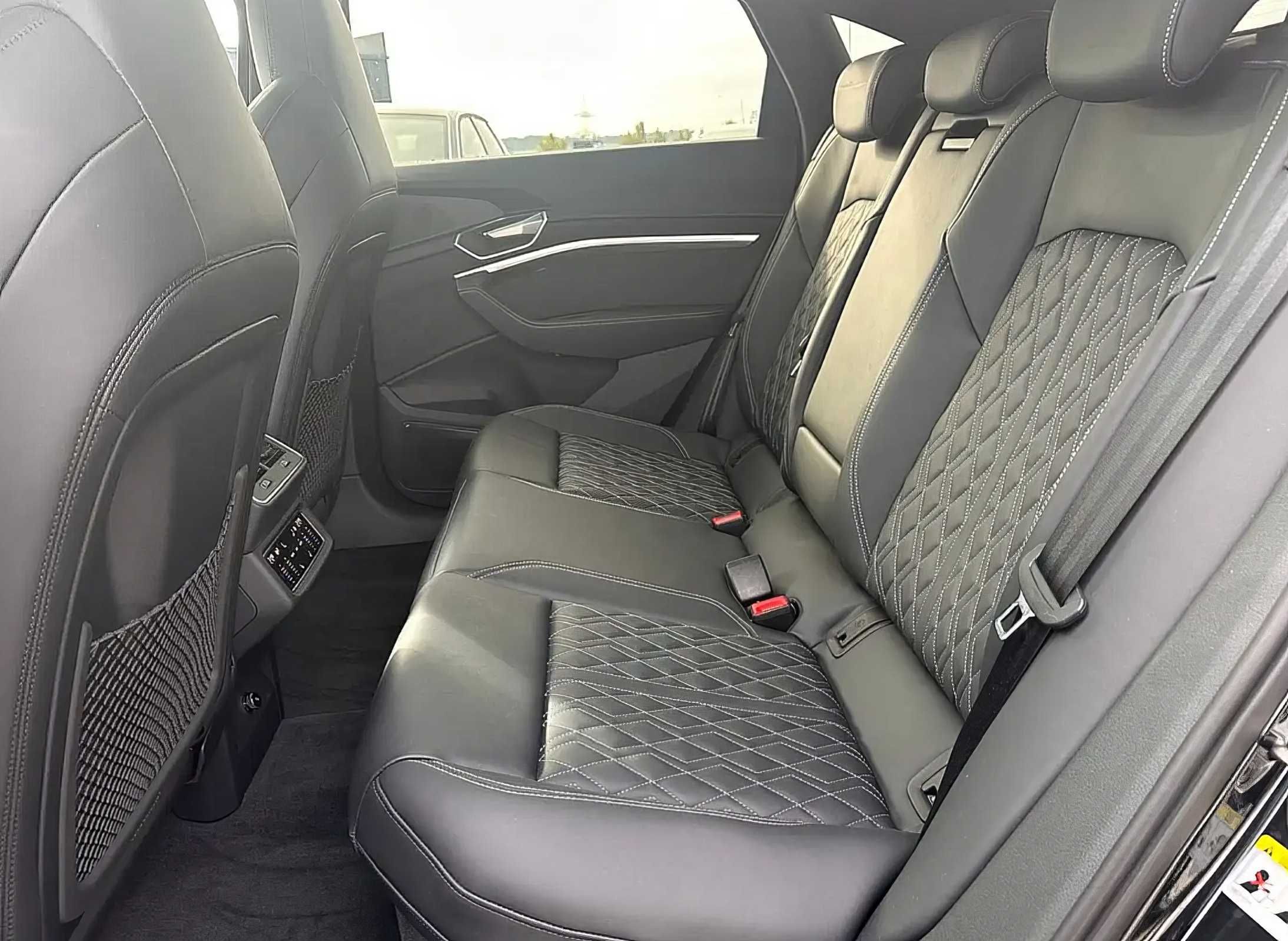Audi e-tron 2023