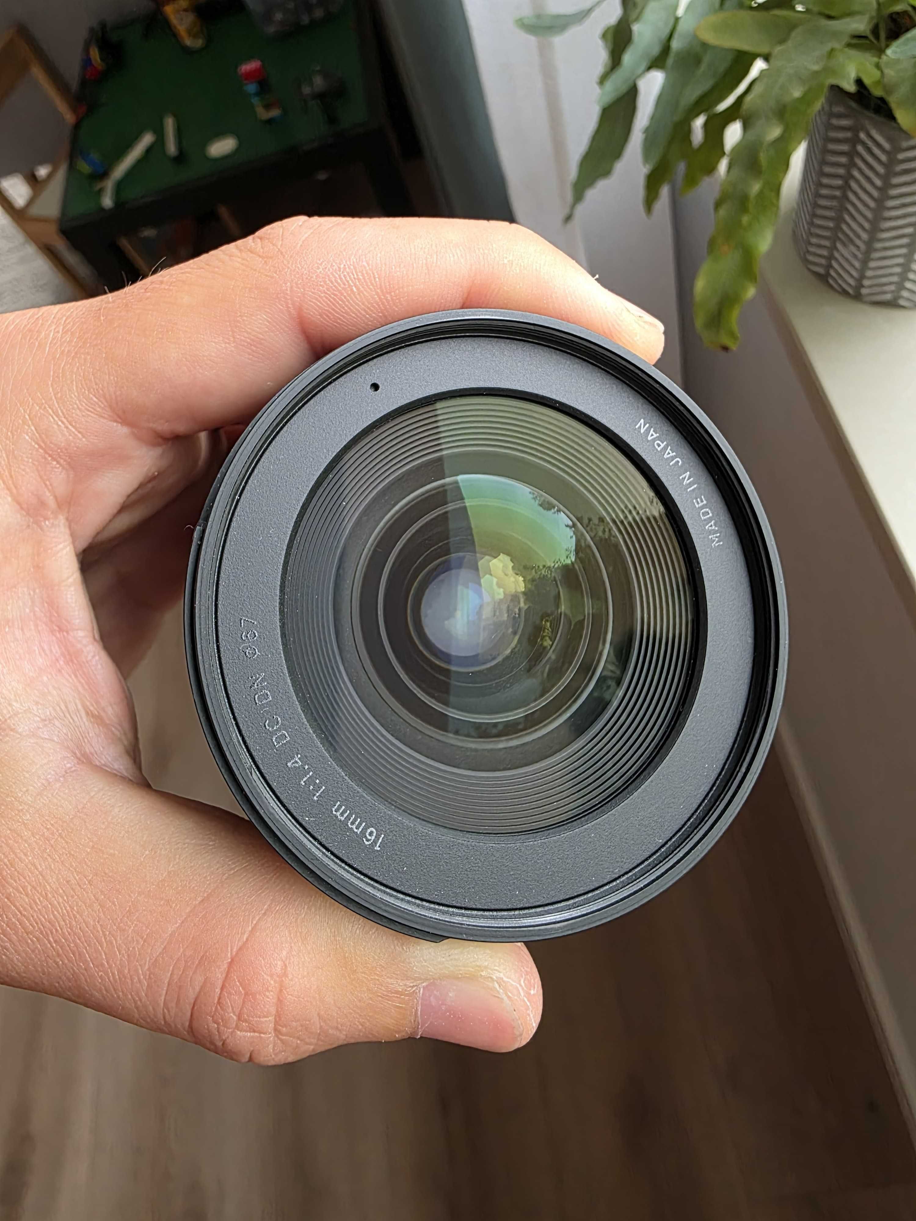 Obiektyw SIGMA 16mm f/1.4 DC DN Sony E-mount