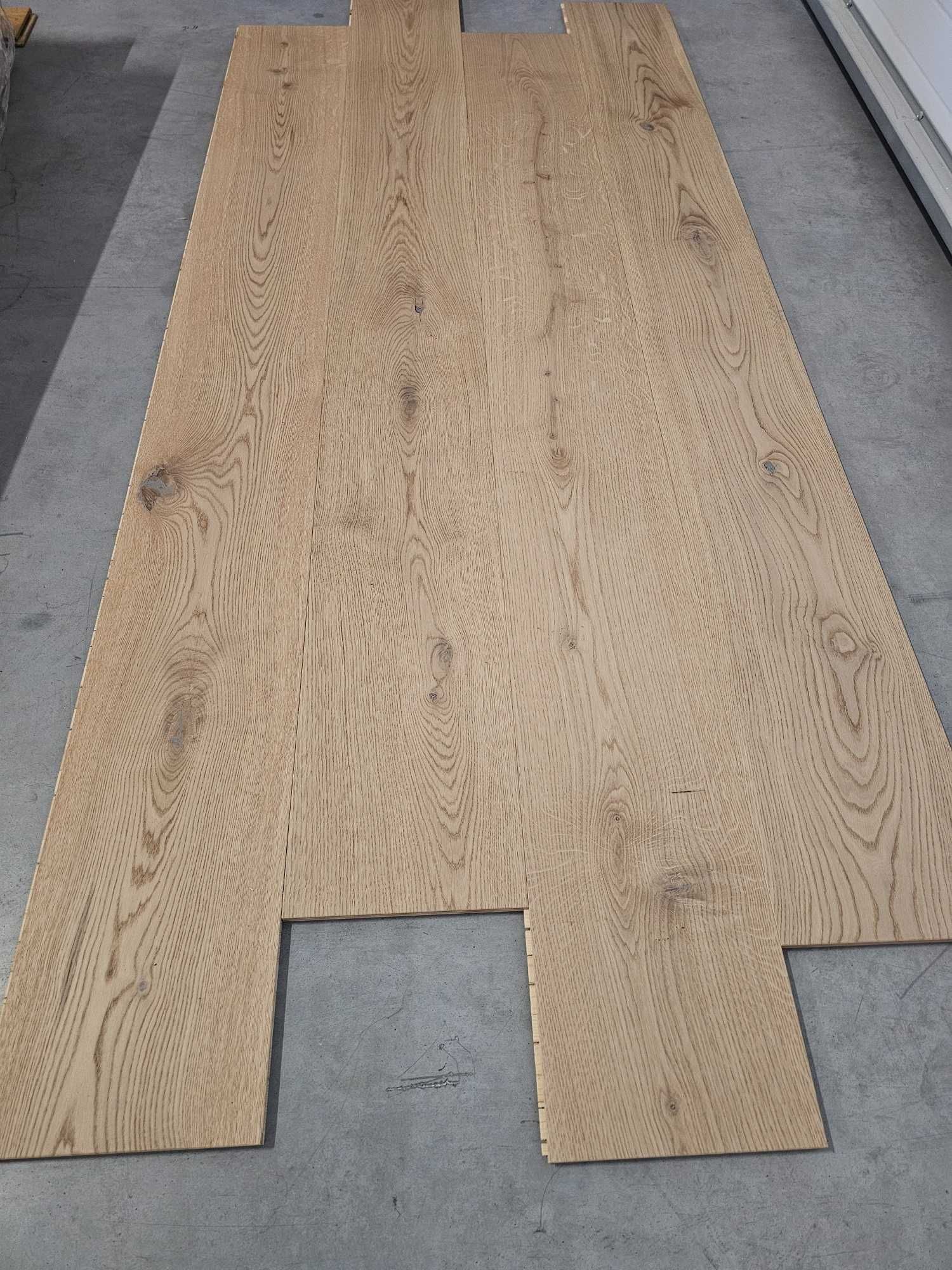 Deska dąb olej efekt surowego drewna faza szczotka 15x250x2200 (39 m2)