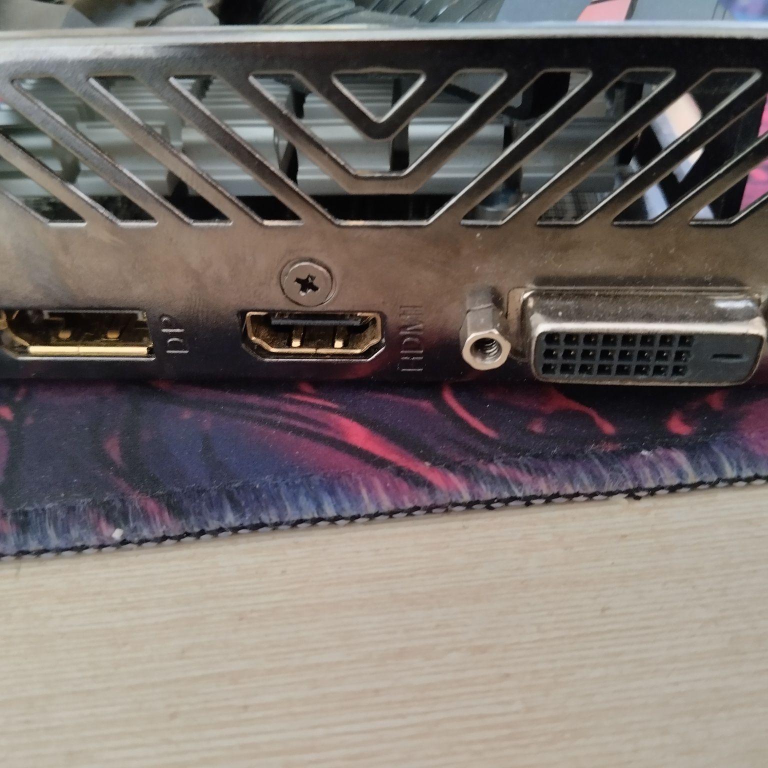Видеокарта GIGABYTE RX 460
