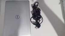 Laptop Dell Inspiron I3 5370 z ładowarką