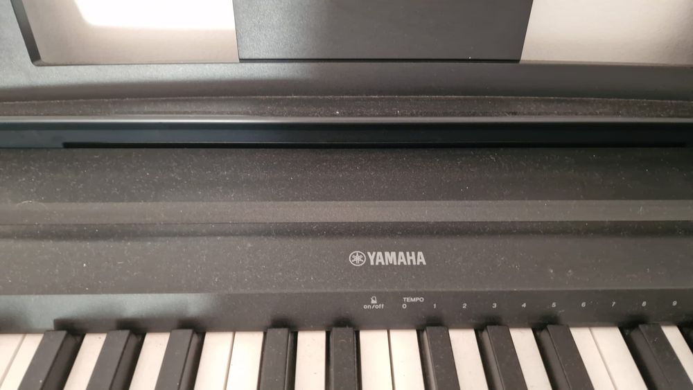 Yamaha P-45 Digital Piano

Vendo piano digital Yamaha P-45 em ótimo es
