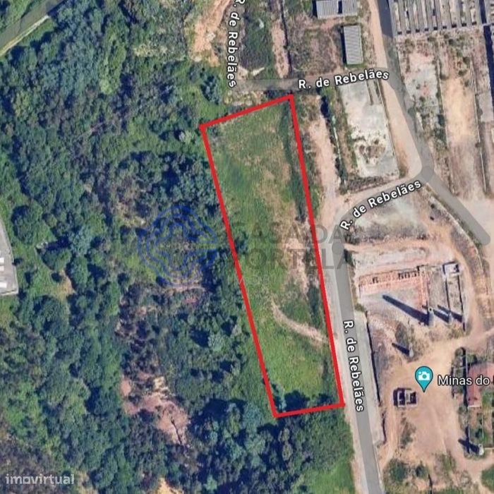 Lote para construção de moradia em banda