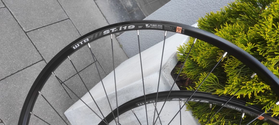 Koła 29  WTB Tubeless Ready Deore sztywna oś 15x10