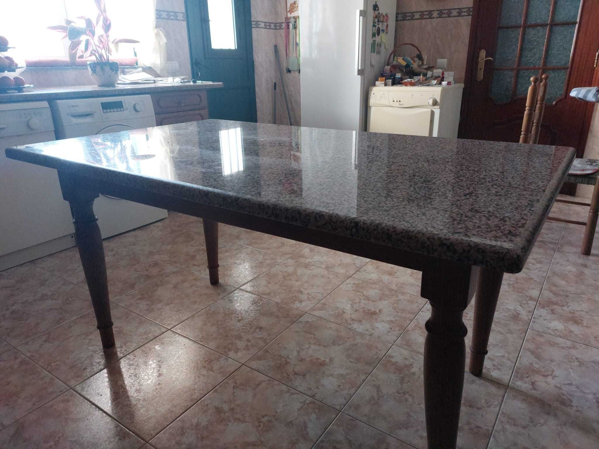 Mesa de cozinha como nova