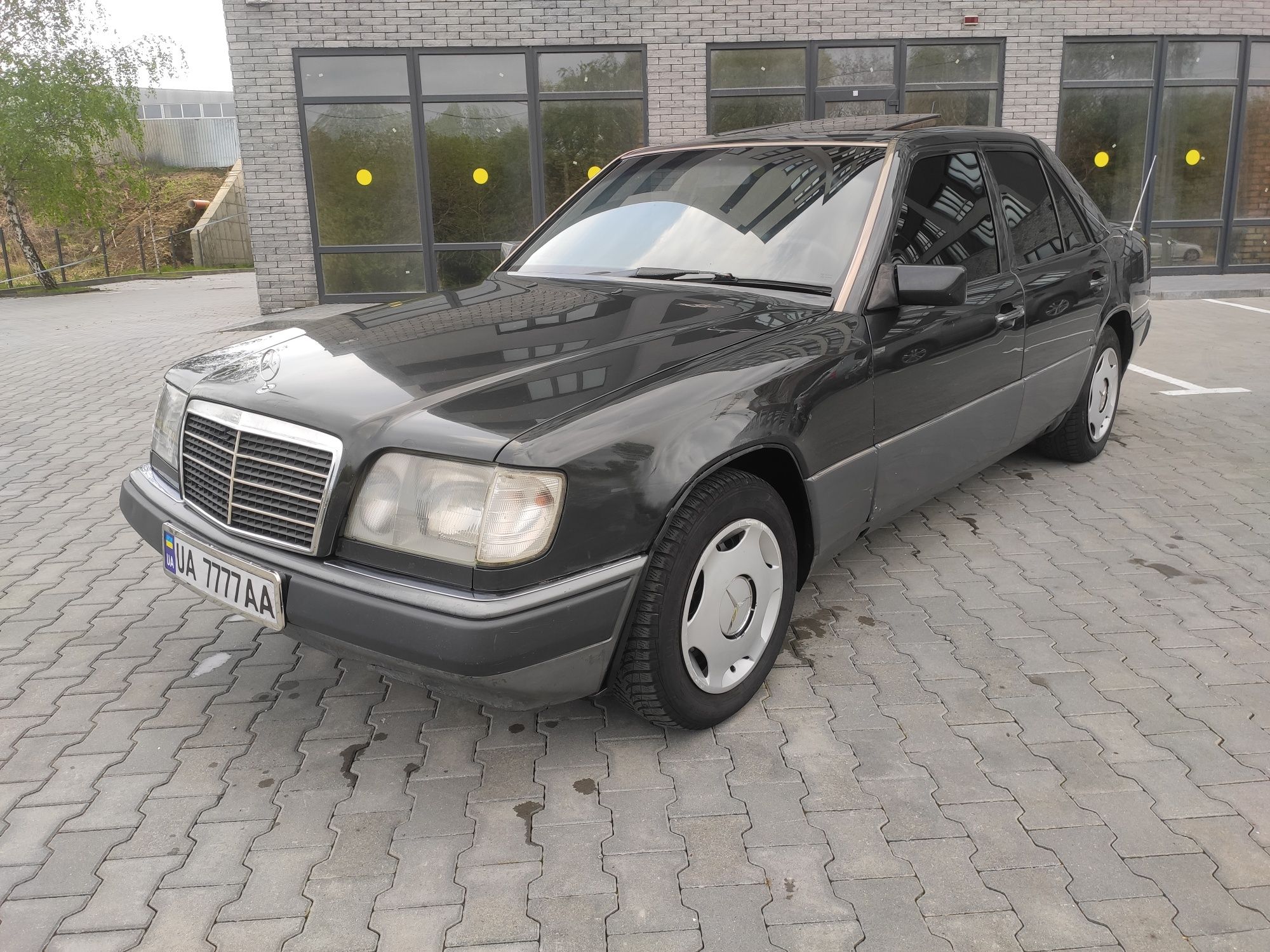 Mersedes Benz 124 газ/бенз