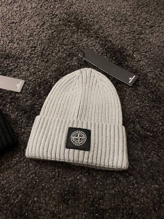 Шапки Stone Island
